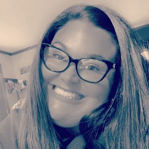 Meet your Posher, Felicia